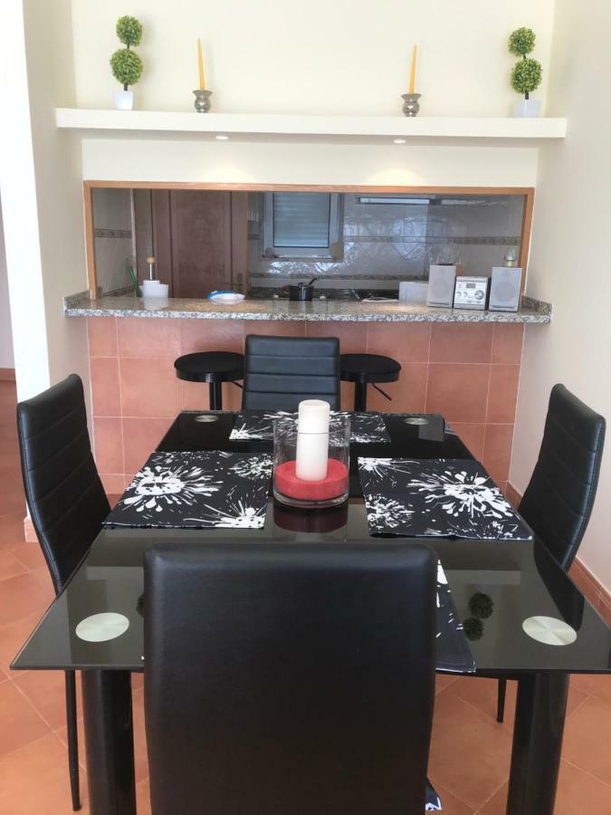 Rua Coronel Cardeira Da Silva Apartment ลากอส ภายนอก รูปภาพ